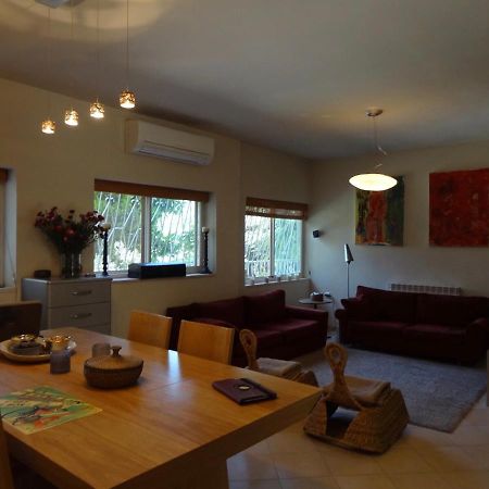 ירושלים 1 Or 2 Rooms With Breakfast And Parking מראה חיצוני תמונה